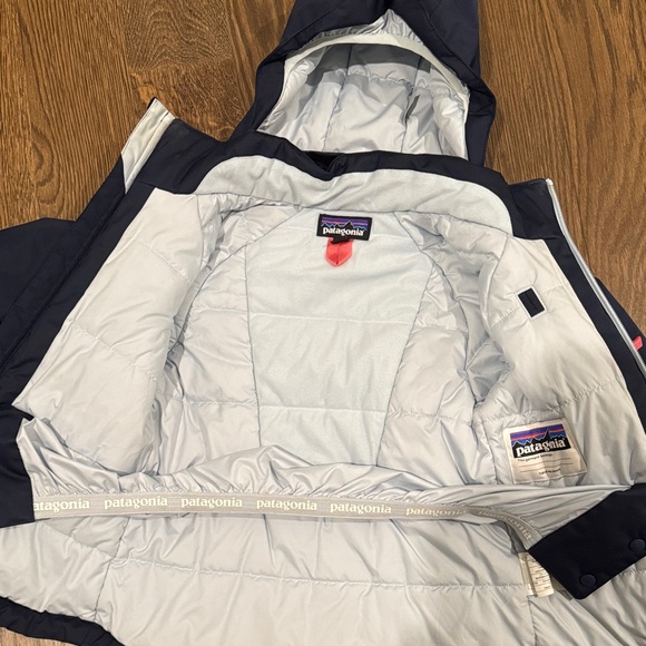 Patagonia Dark Blue Hooded Jacket with Pink Details - Picture 4 of 4